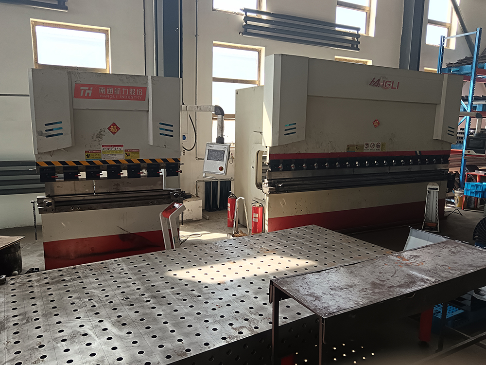 CNC bending machine